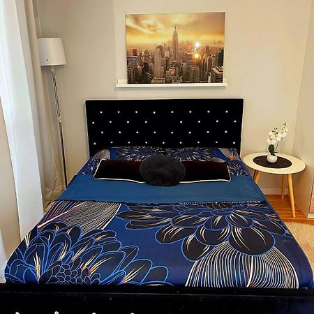 Homecomfort Apartament Delux Варшава Экстерьер фото