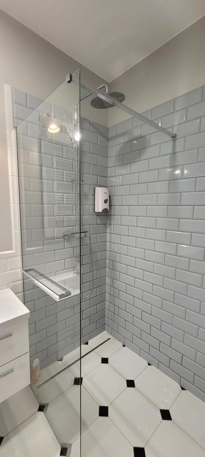 Homecomfort Apartament Delux Варшава Экстерьер фото